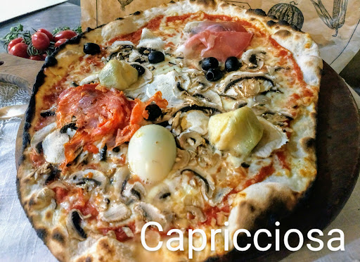 Pizza Country in Albano Laziale, Città Metropolitana di Roma Capitale