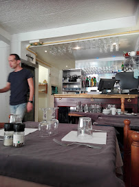 Atmosphère du Restaurant français Restaurant Le Bonaparte à Cassis - n°10