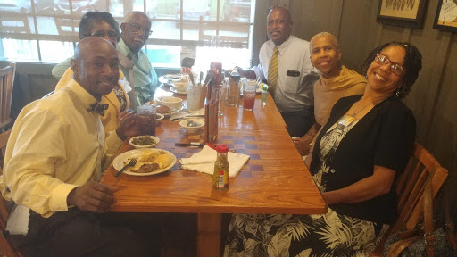 American Restaurant «Cracker Barrel Old Country Store», reviews and photos, 238 Enterprise Dr, Rocky Mount, NC 27804, USA