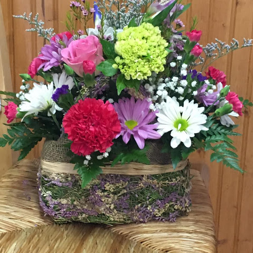 Florist «Flowers By The Station», reviews and photos, 73 Union St, Attleboro, MA 02703, USA