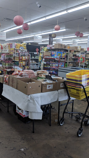 Asian Grocery Store «Hoa Viet Market», reviews and photos, 21001 Sherman Way, Canoga Park, CA 91303, USA