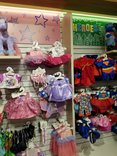 Toy Store «Build-A-Bear Workshop», reviews and photos, 4130 Summit Plaza Dr, Louisville, KY 40241, USA