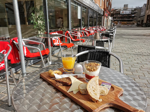 Café Stationspladsen in Køge, Varde
