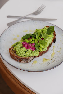 Avocado toast du Restaurant brunch Papilles à Paris - n°9