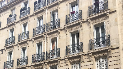 Centre Dentaire Saint-Petersbourg à Paris