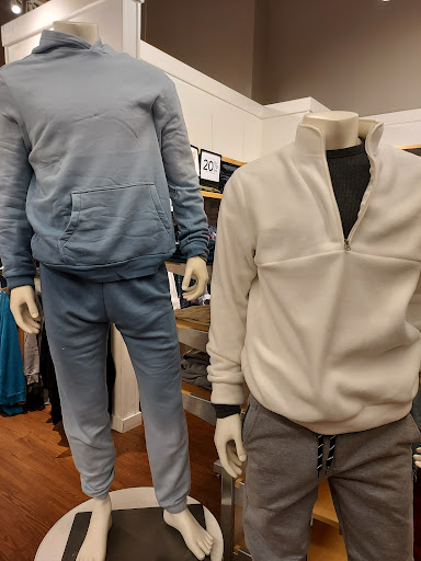 Clothing Store «Gap Outlet», reviews and photos, 3149 John F. Kennedy Blvd, North Bergen, NJ 07047, USA