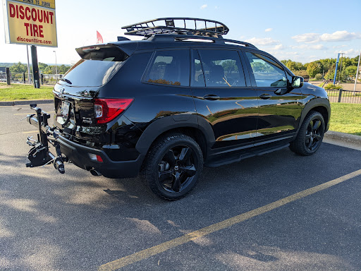 Tire Shop «Discount Tire Store - Burnsville, MN», reviews and photos, 14200 Morgan Ave S, Burnsville, MN 55306, USA