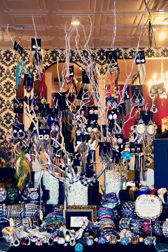 Boutique «Bombshell Bling and Beauty Boutique LLC», reviews and photos, 707 Frederick Rd, Catonsville, MD 21228, USA