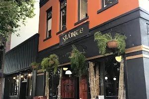 Sláinte Irish Pub Oakland image