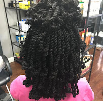 TressaHolic Salon and Beauty Suppy - Photo 5 - Car repair in Tampa, FL, Tampa