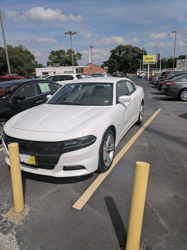 Used Car Dealer «Hertz Car Sales St. Louis», reviews and photos, 1285 N Hwy 67, Florissant, MO 63031, USA