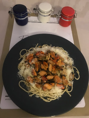 Ornella SCCP à domicile cuisine chambre d’autres à louer la semaine et les week-ends 100€ la nuit 06 sur la Côte d’Azur 🇫🇷 à Nice