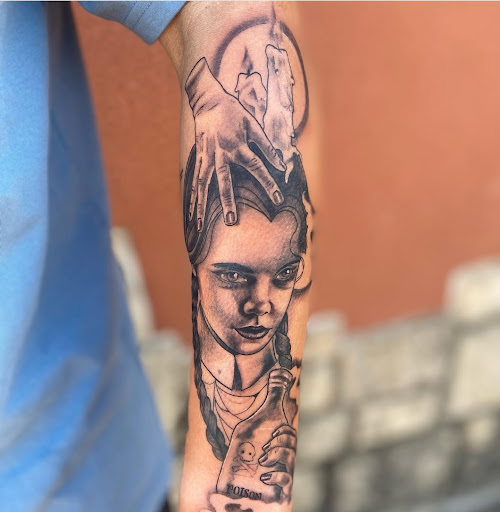 Tattoo Shop «Blood Moon Tattoo Gallery», reviews and photos, 101 N Main St #201, Mansfield, TX 76063, USA