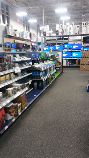 Electronics Store «Best Buy», reviews and photos, 2401 N Mayfair Rd, Wauwatosa, WI 53226, USA