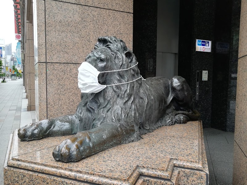 ライオン像(銀座三越)