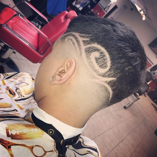 Barber Shop «Supreme Kutz Barber Shop», reviews and photos, 2902 S New Braunfels Ave, San Antonio, TX 78210, USA