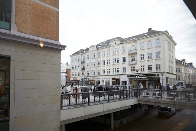 Anmeldelser af Tandlægerne Clemensbro i Aarhus - Tandlæge