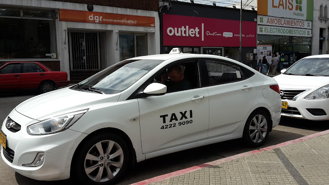 Taxi Colonial - Rocha
