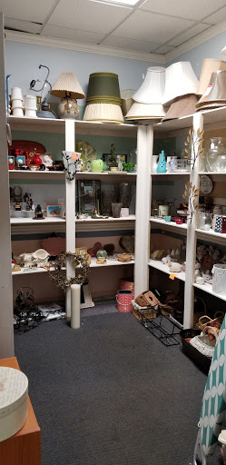 Thrift Store «Dog Junkies Thrift Store», reviews and photos, 4611 N Rancho Dr, Las Vegas, NV 89130, USA