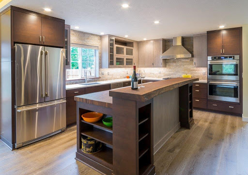 Eastbank Interiors: Kitchen Cabinets (Remodeling Contractor & Countertop Installer)
