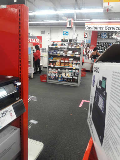 Office Supply Store «Staples», reviews and photos, 91-30 Van Wyck Expy, Jamaica, NY 11418, USA