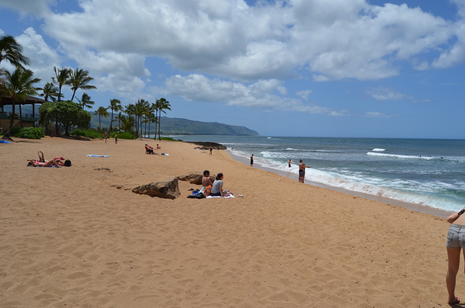 Photo of Haleiwa Alii Beach with bright sand surface