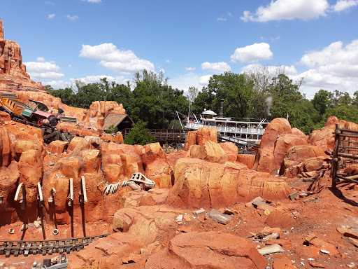 Roller Coaster «Big Thunder Mountain Railroad», reviews and photos, 4600 Frontierland, Orlando, FL 32836, USA