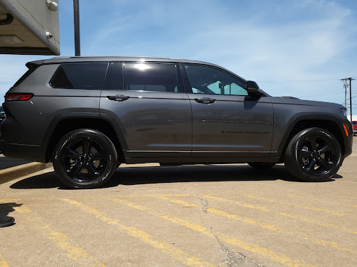 Car Dealer «Kasper Chrysler Dodge Jeep», reviews and photos, 2206 Cleveland Rd W, Sandusky, OH 44870, USA