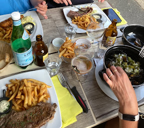 Photo n°41 de Coup de Fourchette - à La Rivière-Saint-Sauveur ()