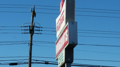 Donut Shop «Krispy Kreme», reviews and photos, 4910 W Broad St, Richmond, VA 23230, USA