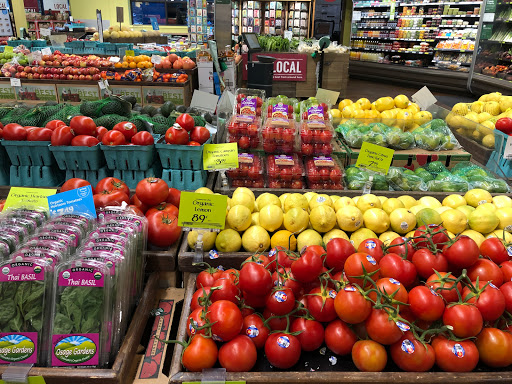 Grocery Store «Whole Foods Market», reviews and photos, 6930 S Highland Dr, Cottonwood Heights, UT 84121, USA