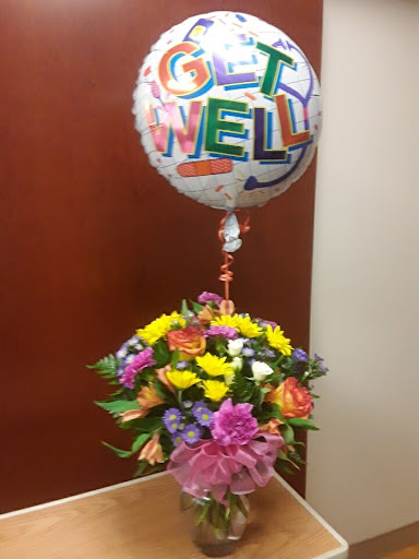 Florist «Flowers N More», reviews and photos, 740 SE Madison St, Albany, OR 97321, USA