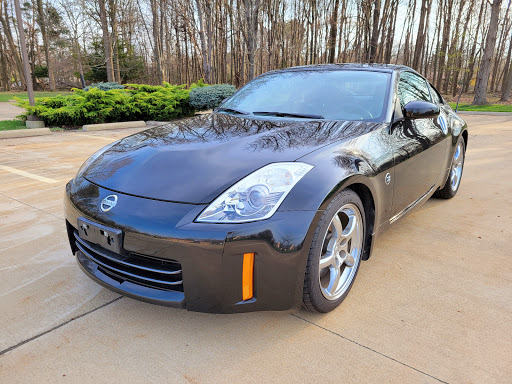 Car Dealer «Pure Automotive», reviews and photos, 4509 Renaissance Pkwy, Warrensville Heights, OH 44128, USA