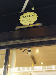 Photo n°84 de Ozlem à Paris ()
