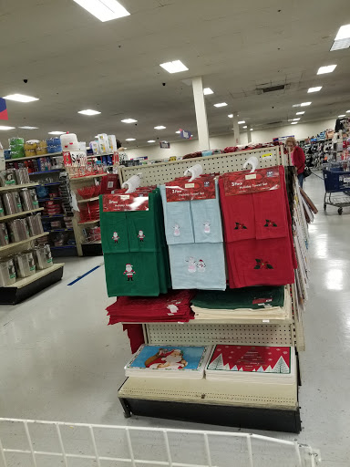 Discount Store «Roses», reviews and photos, 501 Adams Ave, Philadelphia, PA 19120, USA