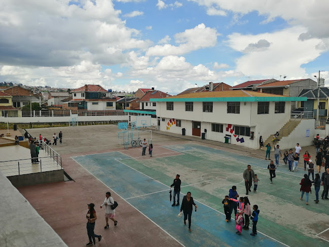 Opiniones de Colegio Miguel Moreno O. en Cuenca - Escuela