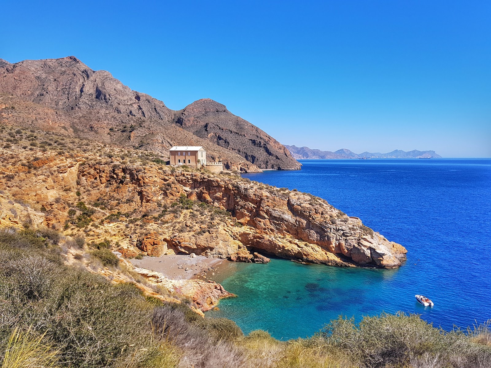 Cala del Bolete'in fotoğrafı biraz temiz temizlik seviyesi ile