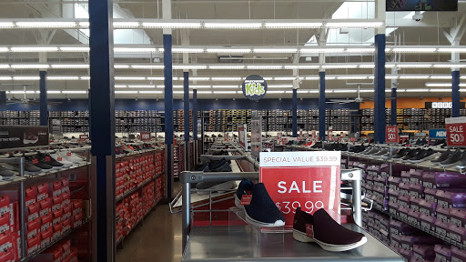 SKECHERS Warehouse Outlet