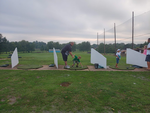 Golf Course «Yorktown Golf Course», reviews and photos, 300 Caballeros Blvd, Belleville, IL 62221, USA