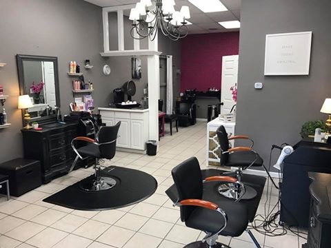 Petite Maison Salon 61614