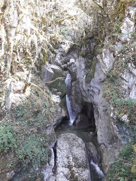 Restaurant Campagnard Et Camping à La Riviere