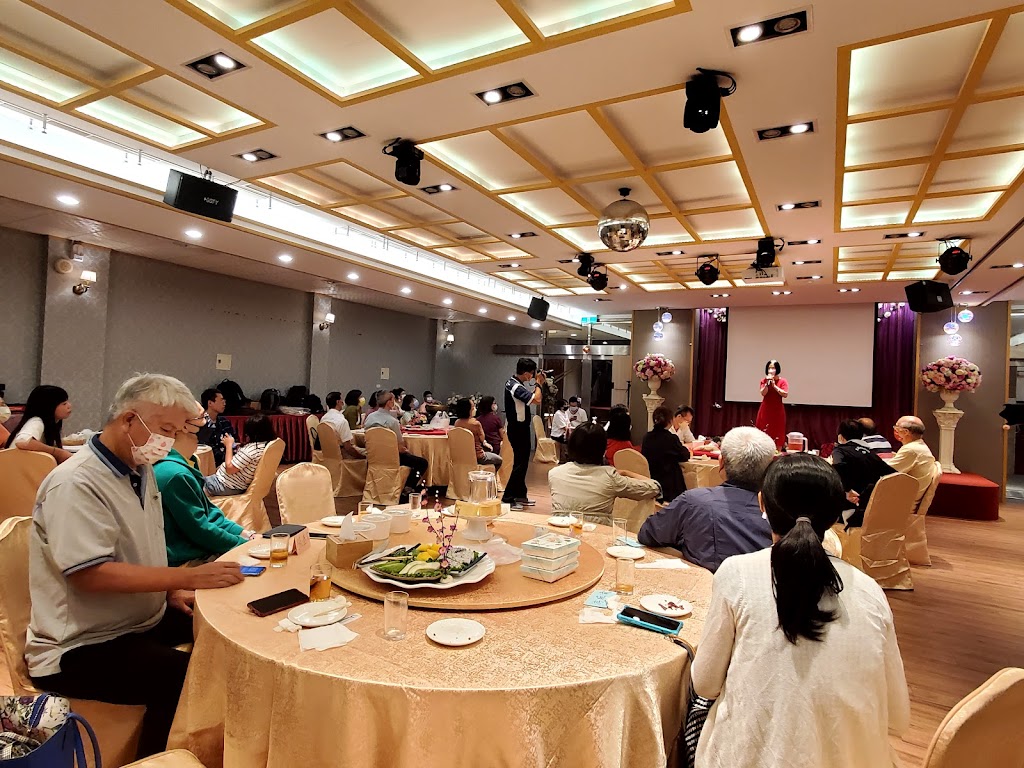 迦樂悅素食喜宴會館/迦樂悅複合式蔬食餐廳【台中素食｜素食餐廳｜附近素食｜火鍋吃到飽 ｜婚宴會館｜喜宴 ｜合菜 ｜熱炒 】 的照片