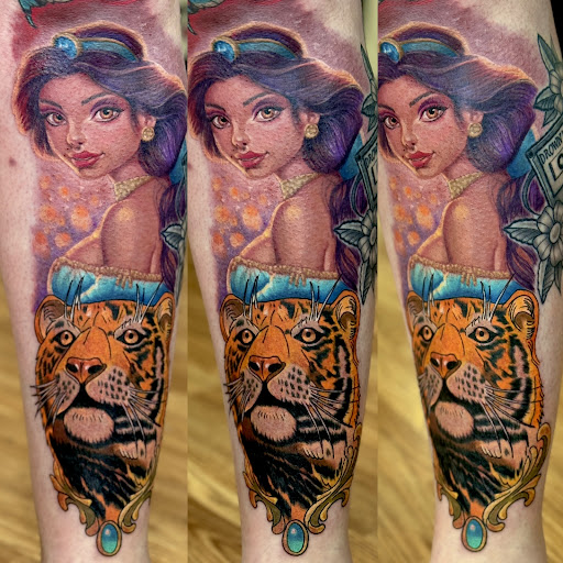 Find are hand tattoos a bad idea for your next unique tattoo in Wheeling at SPFX Tattoo