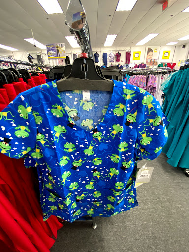Uniform Store «Scrub Pro Uniforms & Gallo Clothing», reviews and photos, 78 Mountain Rd, Glen Burnie, MD 21060, USA