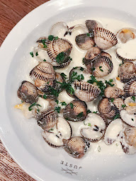 Photo n°162 de Juste - Restaurant de fruit de mer Paris à Paris ()