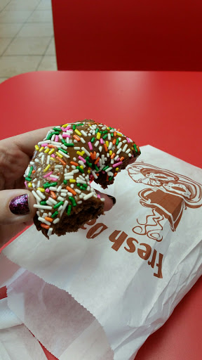 Donut Shop «Donut Star», reviews and photos, 601 W Washington St, San Diego, CA 92103, USA