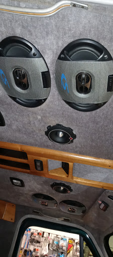 Car Alarm Supplier «Expert Electronics», reviews and photos, 2231 N Humboldt Ave, Milwaukee, WI 53212, USA