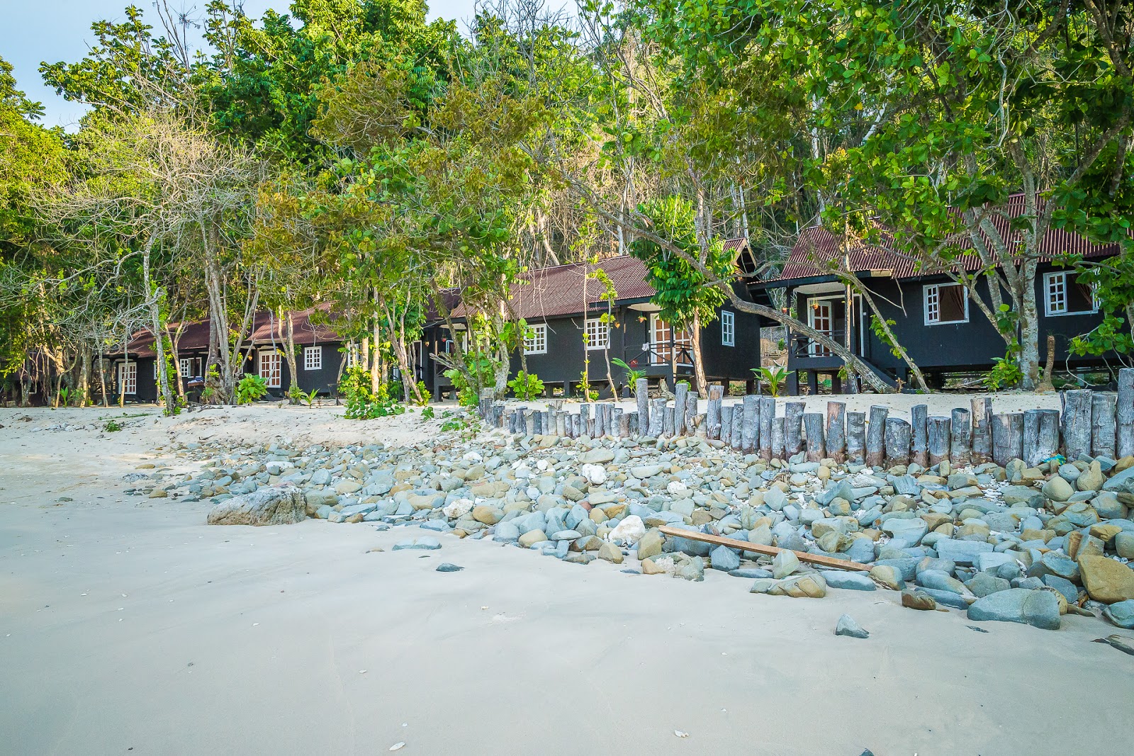 Foto van Usukan Island Beach met turquoise puur water oppervlakte