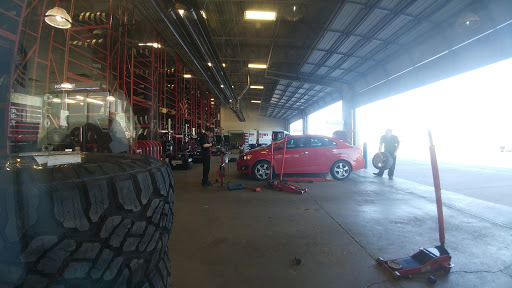 Tire Shop «Discount Tire Store - Muncie, IN», reviews and photos, 6210 W McGalliard Rd, Muncie, IN 47304, USA