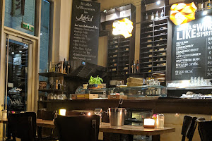Idéal Café & Weinbar